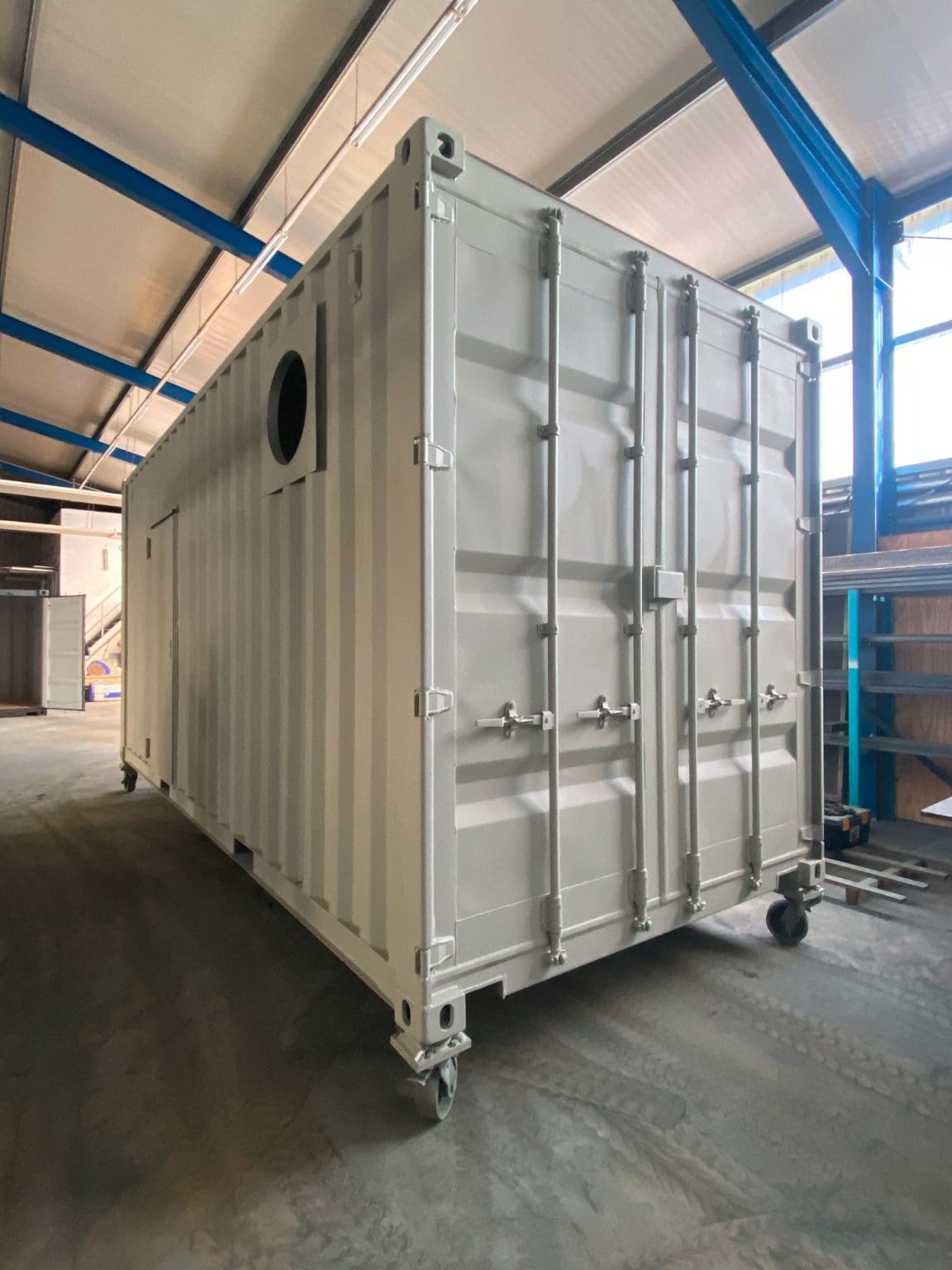 Fitted tool stores for trades