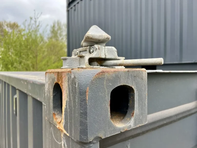 Louvred vents
